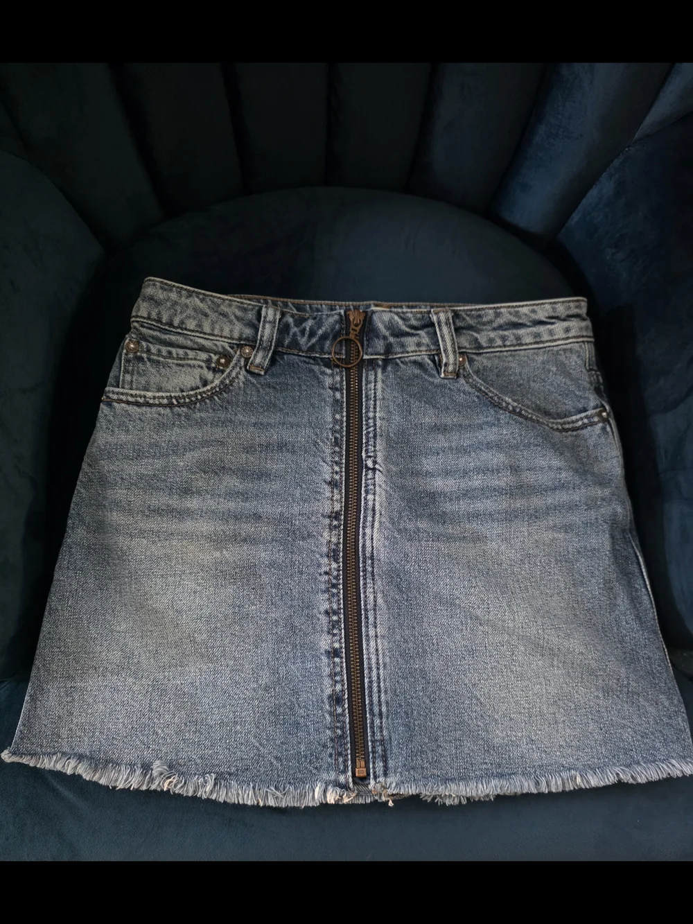 We The Free Light Blue Denim Zip-Front Mini Skirt Size 25 - Picture 2 of 6